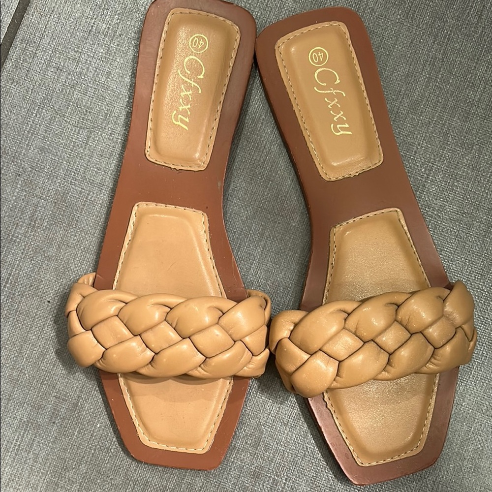 Fox Tan Sandals with Slip-On Comfort